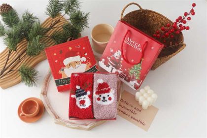 Children's Non-lint Coral Velvet Elk Cartoon Christmas Socks (Option: Red Pink-Average Size)